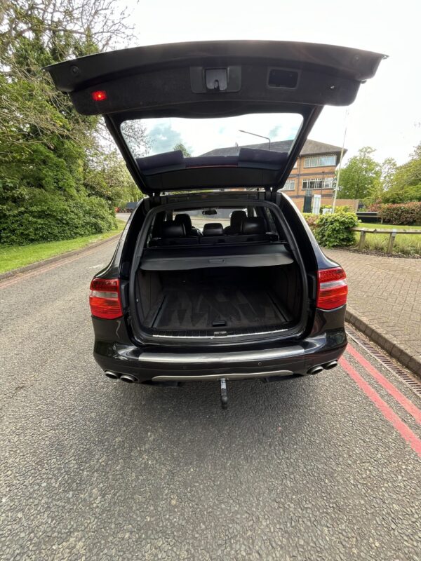 PORSCHE CAYENNE 4.8 TURBO 5DR TIPTRONIC S - Image 6